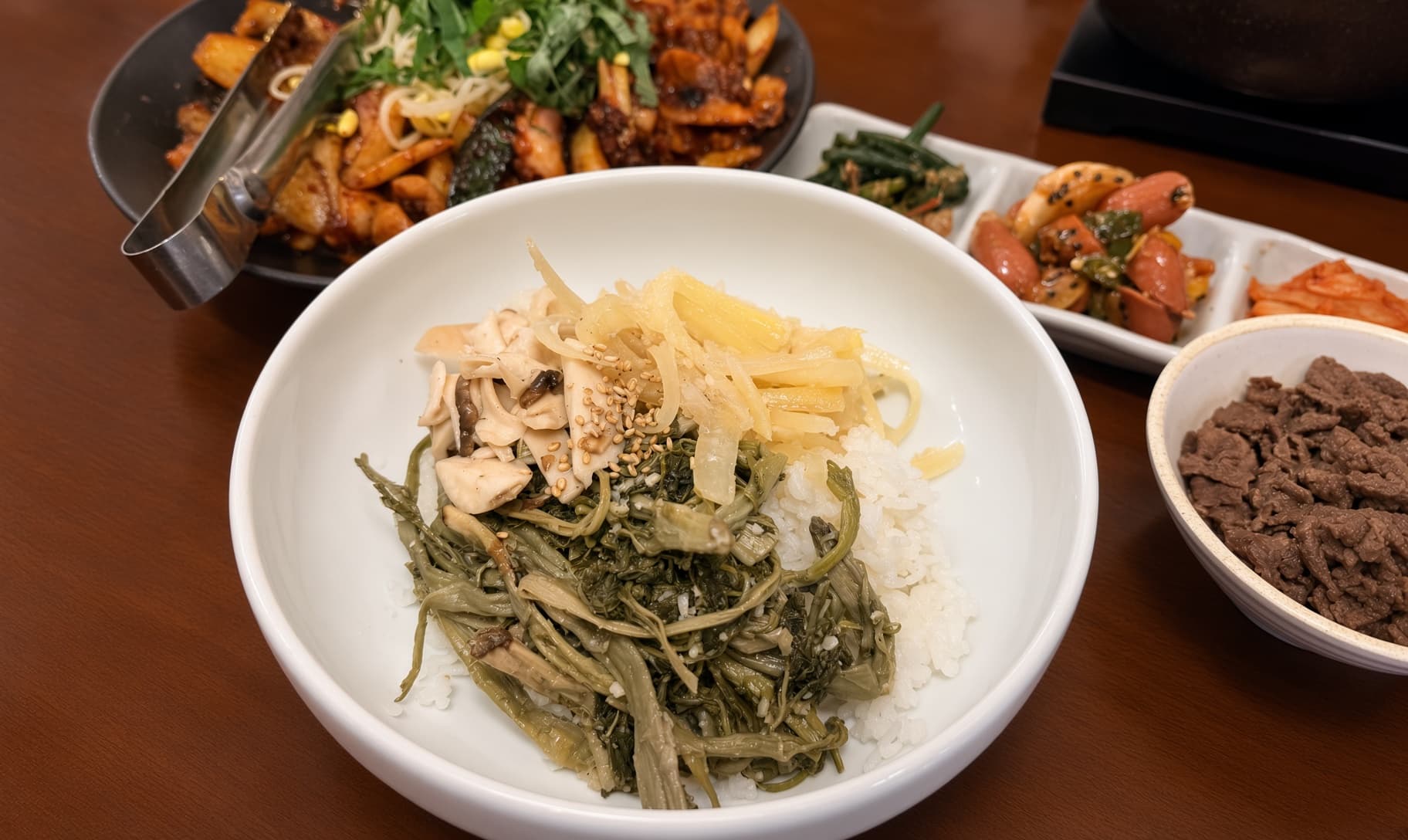 ヌンゲスンマビビンバ(醤油) at Insa Dodam